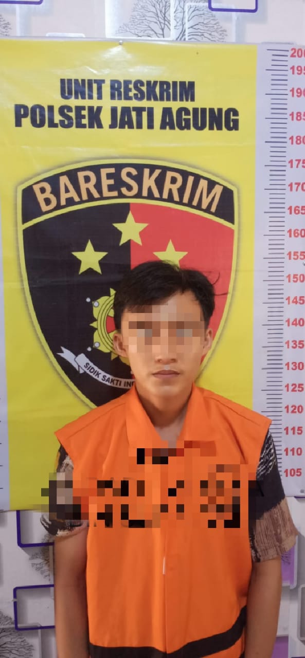 Pelaku pencurian modus berbelanja diamankan Polsek Jati Agung.